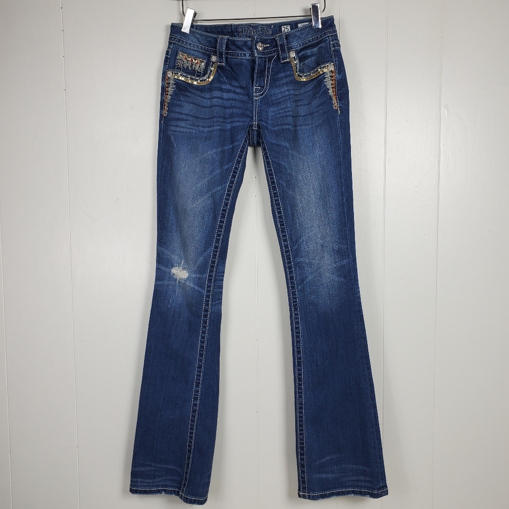 Miss Me embrroidered, rhinestone, studded signature boot cut jeans size 25
